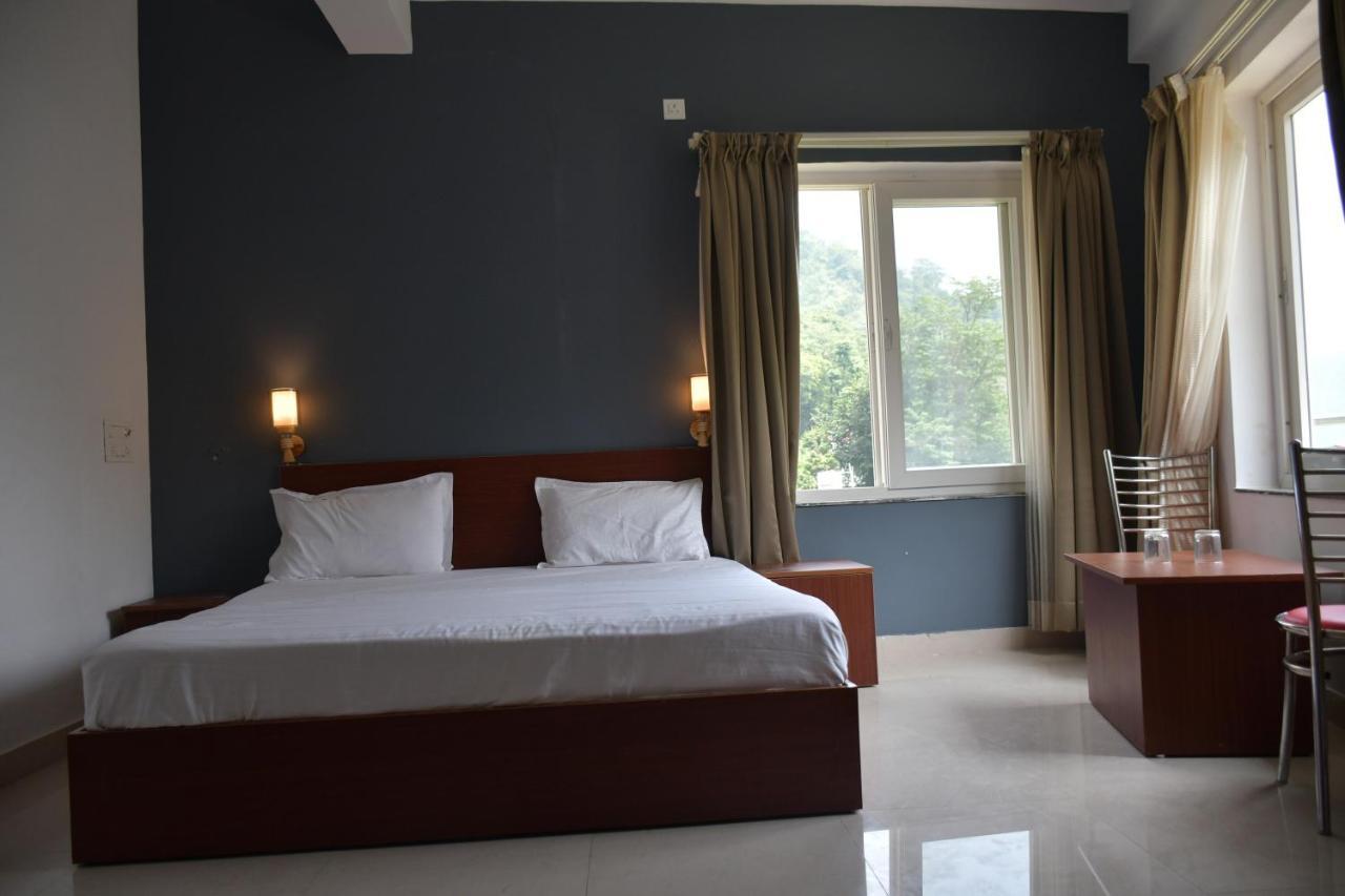4Musafir Hotels Rishīkesh Dış mekan fotoğraf