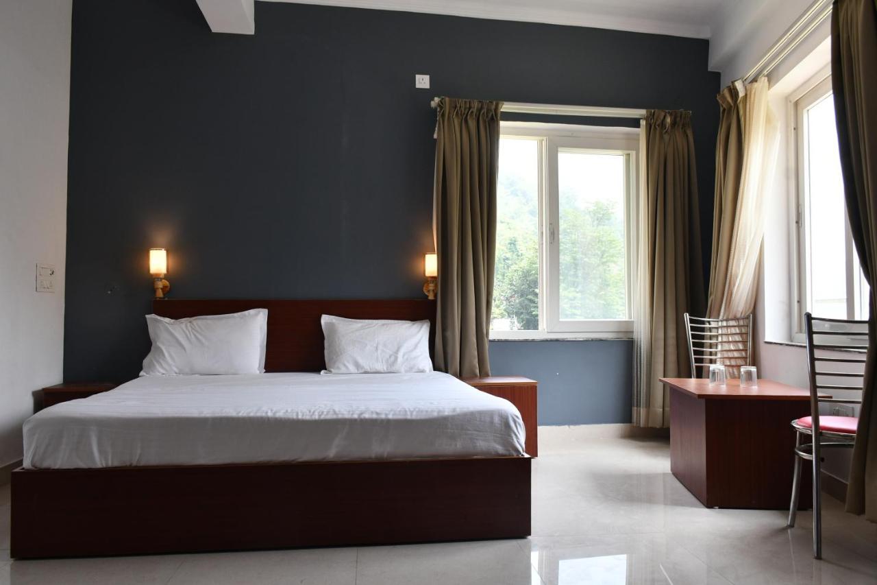 4Musafir Hotels Rishīkesh Dış mekan fotoğraf