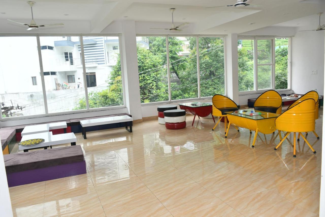 4Musafir Hotels Rishīkesh Dış mekan fotoğraf