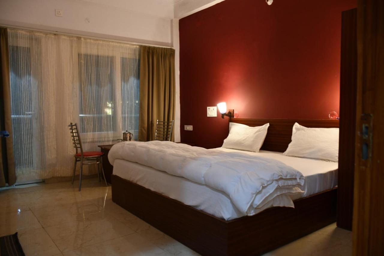 4Musafir Hotels Rishīkesh Dış mekan fotoğraf